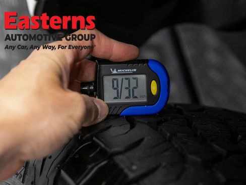 Used 2024 Toyota Tacoma TRD Off-Road AWD/4WD image 25