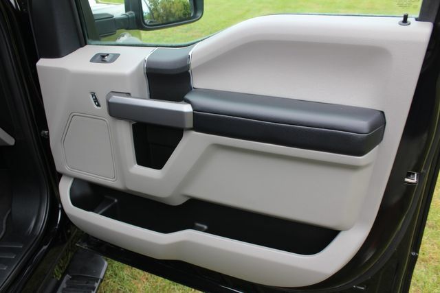Used 2019 Ford F550 4x4 Crew Cab Super Duty image 27