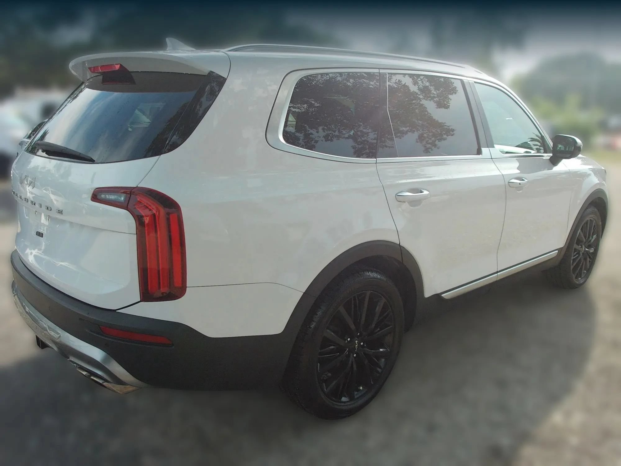 Used 2022 Kia Telluride SX w/ Towing Package FWD image 6