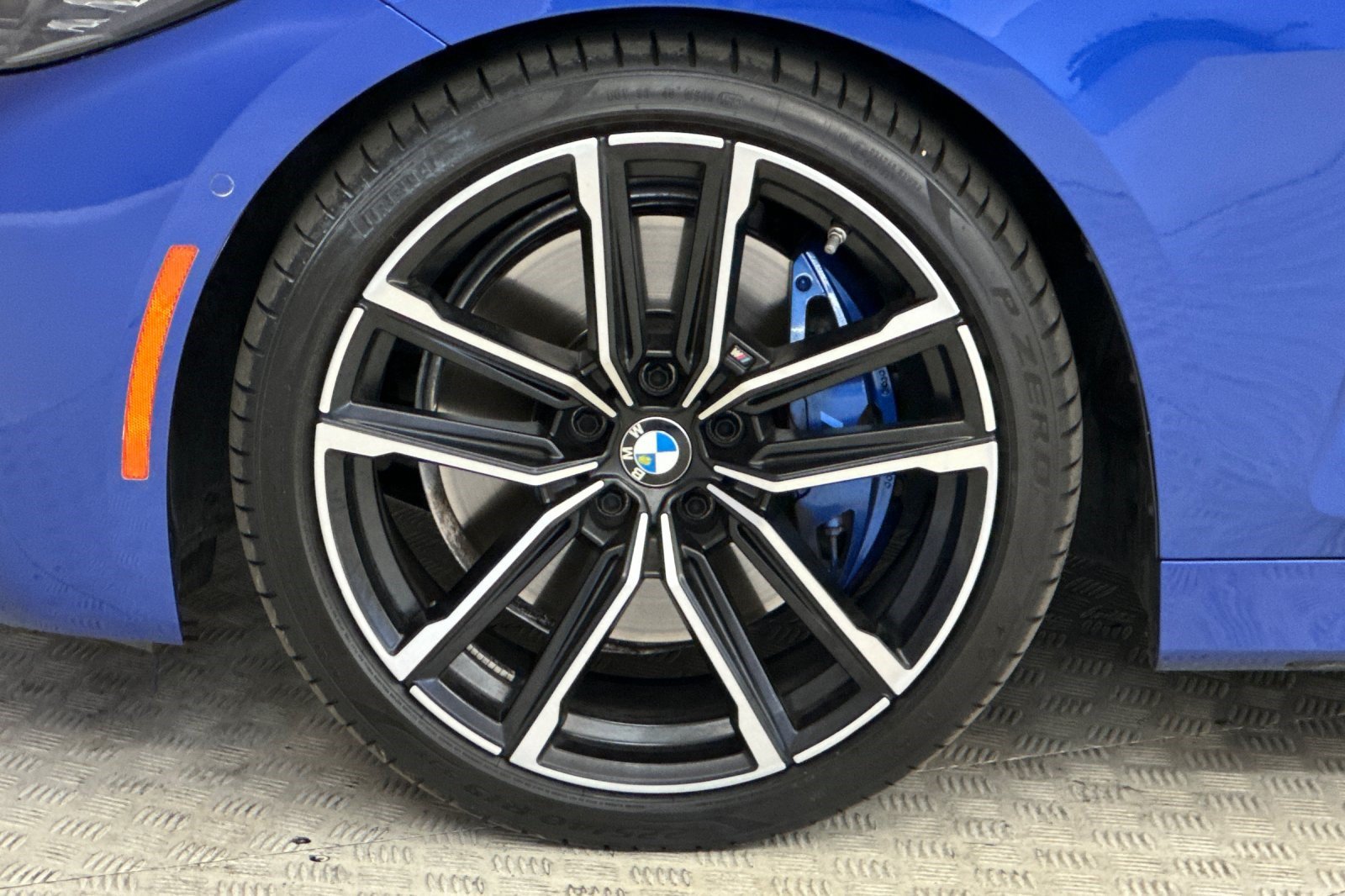 Used 2024 BMW 430i Convertible w/ M Sport Package RWD image 12