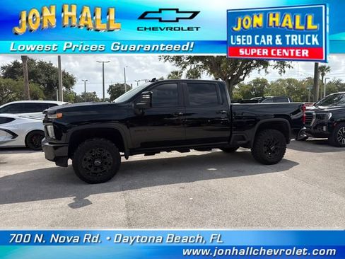 Used 2022 Chevrolet Silverado 2500 LTZ w/ LTZ Plus Package AWD/4WD image 3