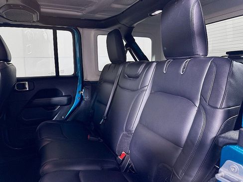 Used 2020 Jeep Wrangler Unlimited Sahara w/ Uconnect 4C Nav & Sound Group image 21