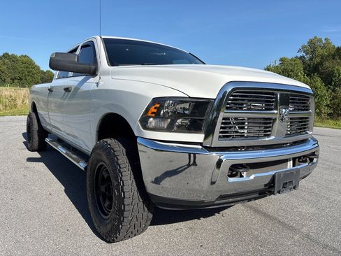Used 2012 RAM 2500 ST w/ Chrome Appearance Group AWD/4WD image 7