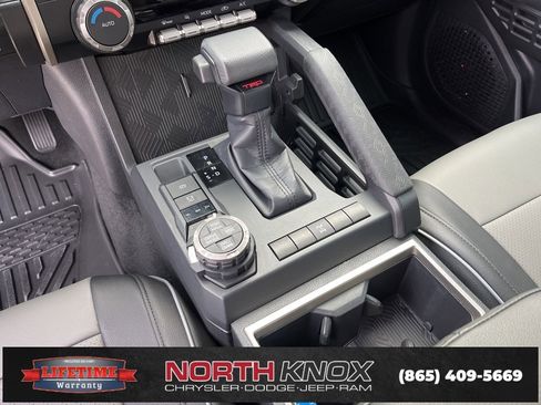 Used 2024 Toyota Tacoma TRD Off-Road image 11
