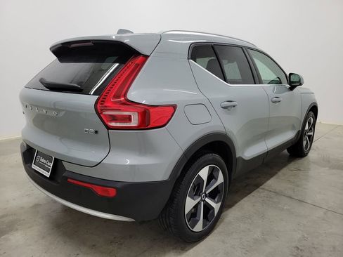 New 2025 Volvo XC40 B5 Core w/ Protection Package Premier image 5