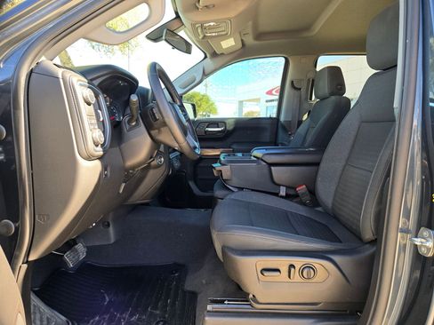 Used 2020 Chevrolet Silverado 1500 LT w/ Texas Edition image 9