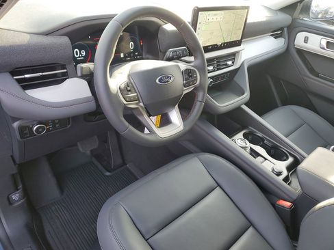 New 2026 Ford Explorer Active w/ Active Comfort Package image 11