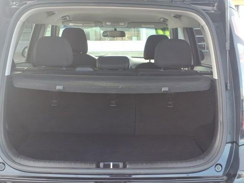 Used 2017 Kia Soul + image 7