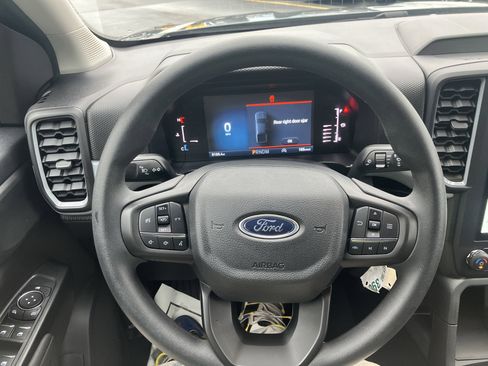 Used 2024 Ford Ranger XL w/ Trailer Tow Package image 21