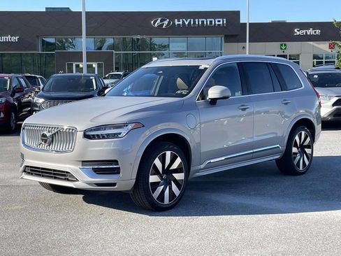Used 2023 Volvo XC90 T8 Ultimate w/ Protection Package Premier AWD/4WD image 24