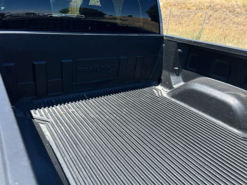Used 2025 Chevrolet Silverado 1500 LT AWD/4WD image 10