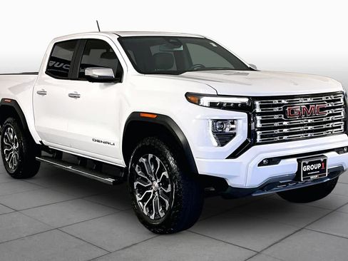 Used 2024 GMC Canyon Denali AWD/4WD image 3