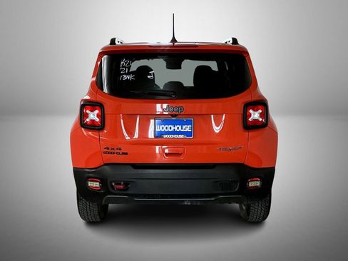 Used 2021 Jeep Renegade Trailhawk image 6