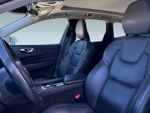 Used 2021 Volvo XC60 T5 Inscription w/ Advanced Package AWD/4WD image 5