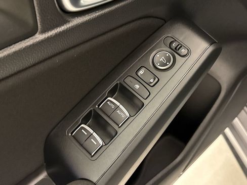 Used 2022 Honda Civic LX image 19
