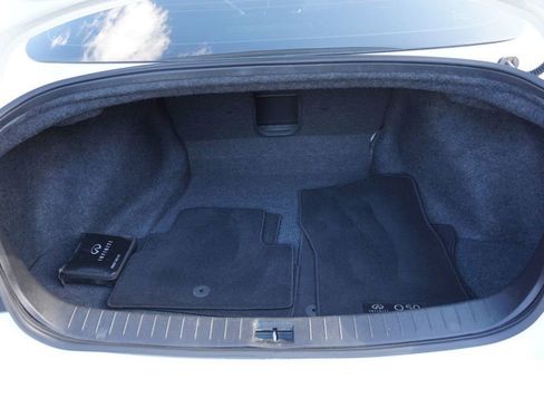 Used 2018 INFINITI Q50 Luxe w/ Cargo Package (L95) RWD image 8