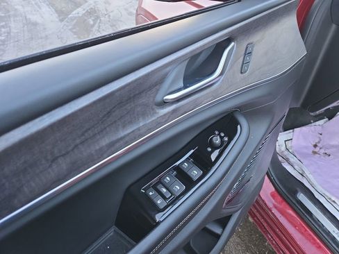 Used 2022 Jeep Grand Cherokee Overland image 11