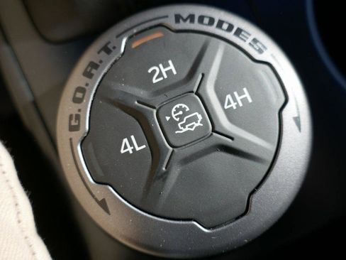 New 2025 Ford Bronco Outer Banks image 15