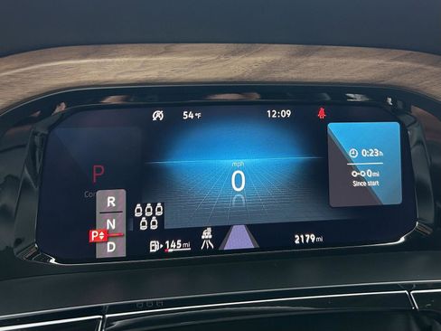 Used 2024 Volkswagen Atlas SE image 23