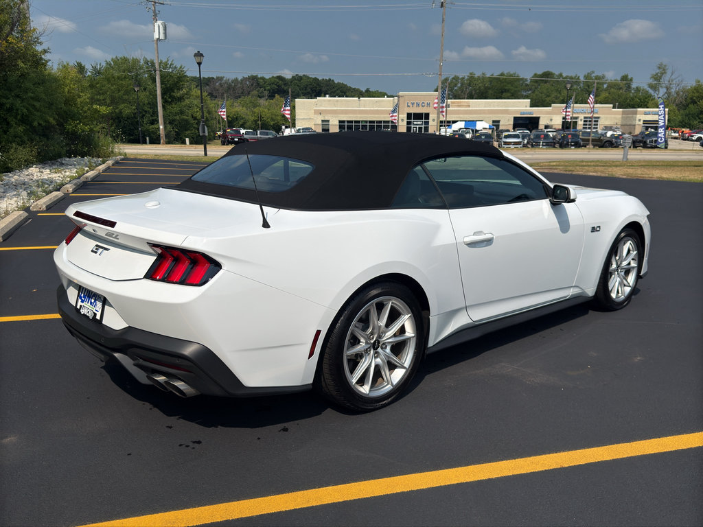 Used 2025 Ford Mustang GT Premium RWD image 5