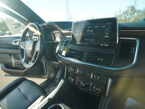 Used 2021 Chevrolet Tahoe Premier w/ Premium Package image 36