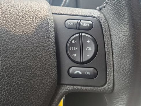 Used 2010 Ford Explorer Sport Trac XLT AWD/4WD image 17
