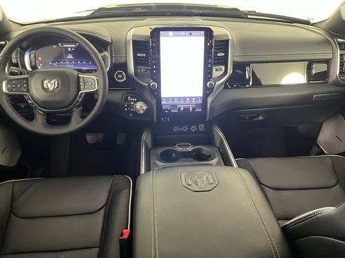 Used 2025 RAM 1500 Laramie w/ Night Edition image 10
