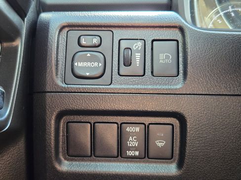 Used 2022 Toyota 4Runner TRD Off-Road image 25