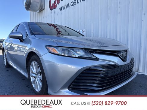 Used 2020 Toyota Camry LE w/ Carpet Mat Package image 33