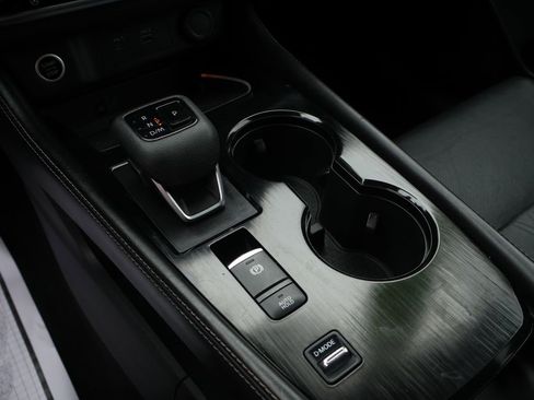 Used 2023 Nissan Rogue Platinum w/ Platinum Premium Package image 31