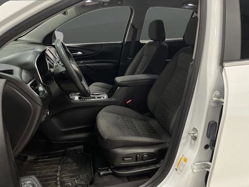 Used 2024 Chevrolet Equinox LT image 4