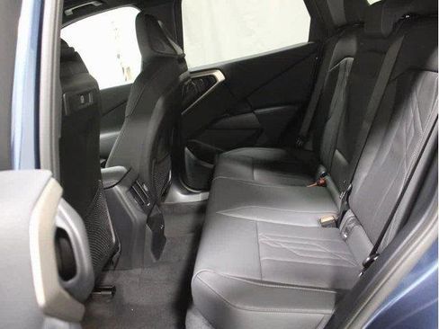 Used 2025 BMW X3 xDrive30i w/ Convenience Package image 7