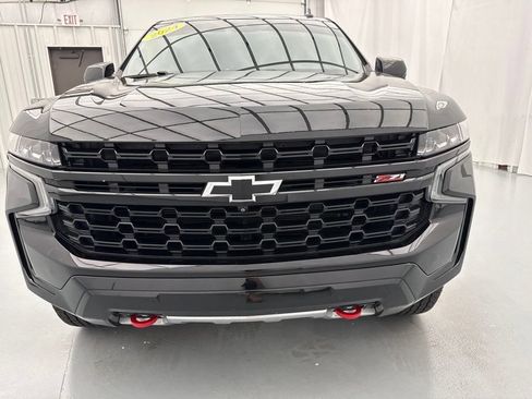 Used 2024 Chevrolet Tahoe Z71 w/ Luxury Package AWD/4WD image 2