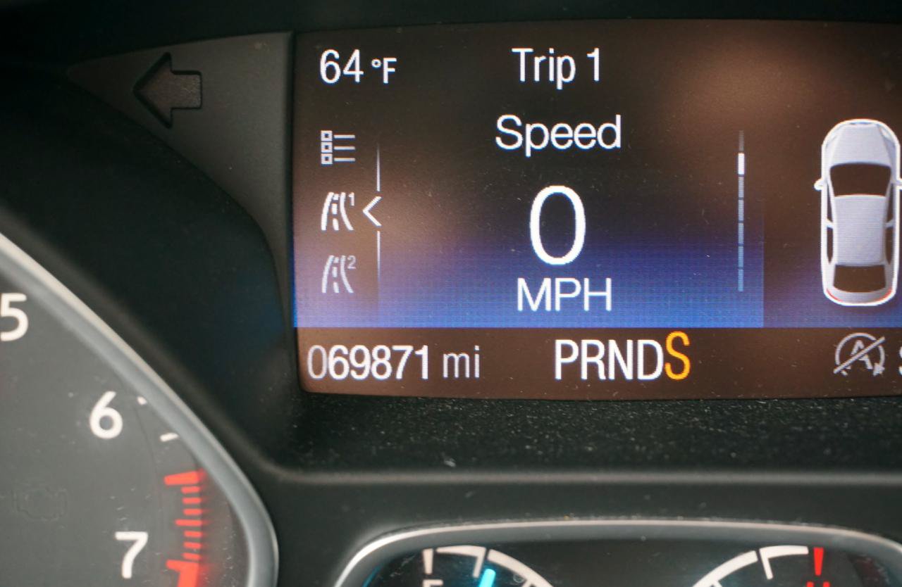 Used 2017 Ford Escape Titanium AWD/4WD image 16