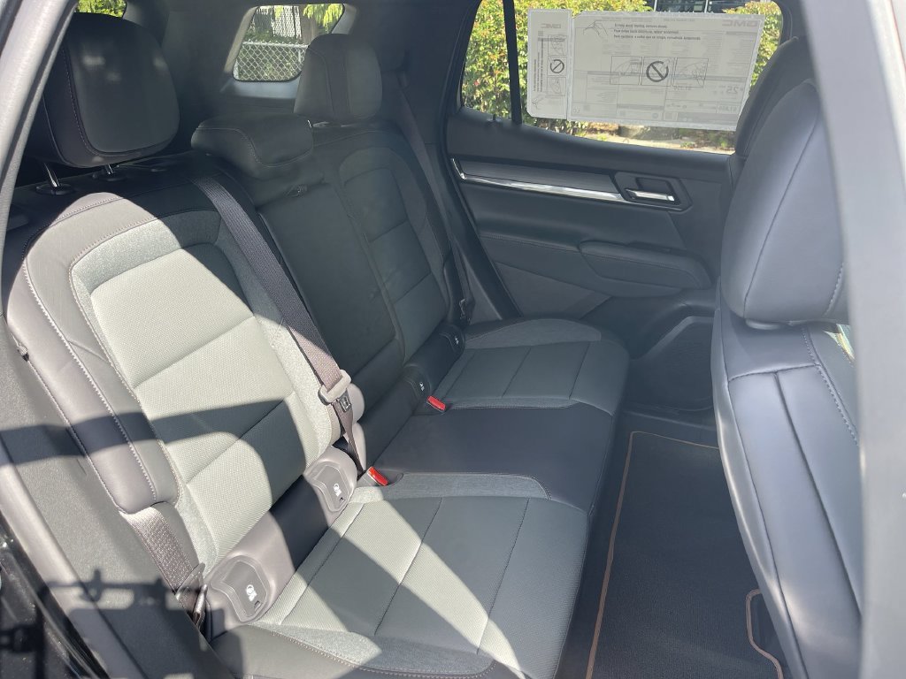 New 2027 GMC Terrain AT4 w/ Technology Package II AWD/4WD image 26