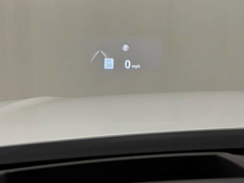 Used 2020 Land Rover Range Rover Velar S image 21