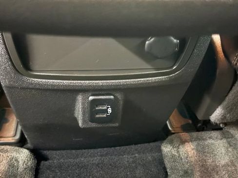Used 2017 Buick Enclave Premium w/ Enclave Tuscan Edition FWD image 14