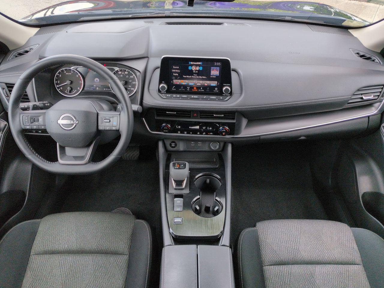 Used 2026 Nissan Rogue SV FWD image 15