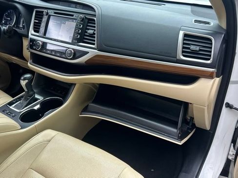 Used 2018 Toyota Highlander Limited Platinum w/ Protection Package #3 AWD/4WD image 25