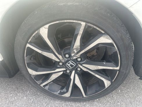 Used 2019 Honda Civic Sport image 8
