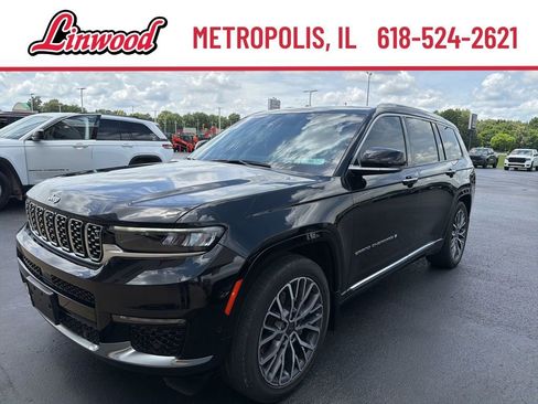 Used 2023 Jeep Grand Cherokee L Summit AWD/4WD image 5