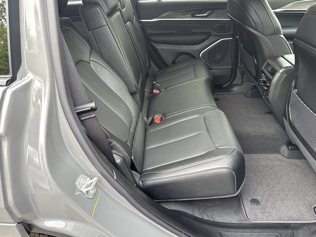New 2027 Jeep Grand Cherokee Limited AWD/4WD image 14