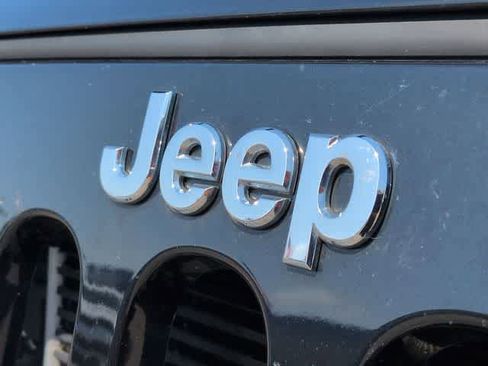 Used 2017 Jeep Wrangler Sport w/ Quick Order Package 24S AWD/4WD image 12
