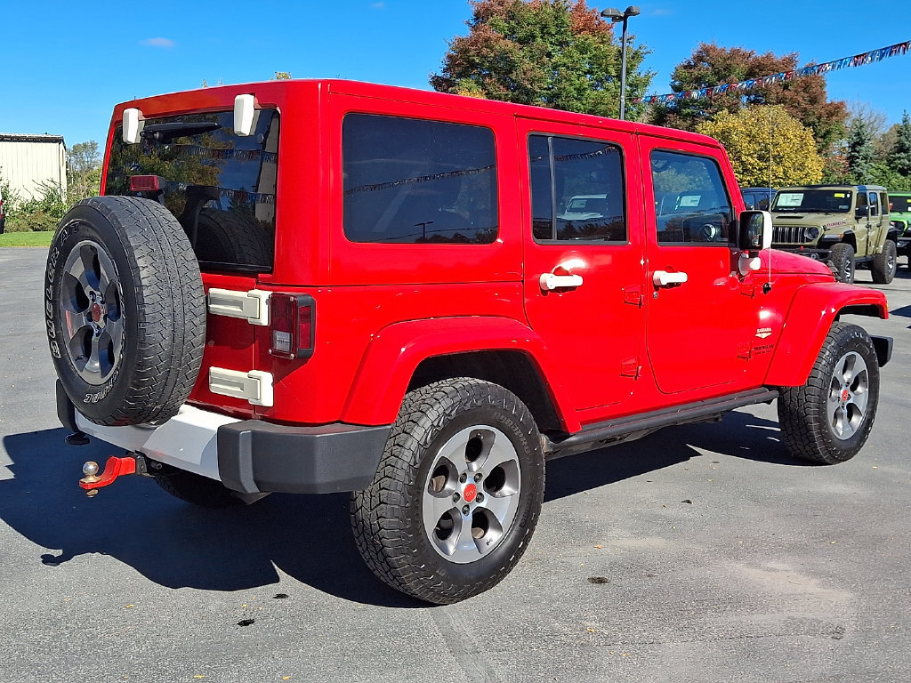 Used 2015 Jeep Wrangler Unlimited Sahara w/ Dual Top Group AWD/4WD image 6