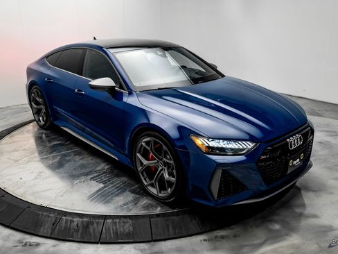 Used 2024 Audi RS 7 Performance w/ Executive Package image 21