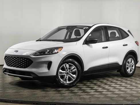 Used 2021 Ford Escape S image 2