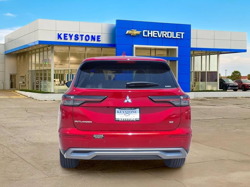 Used 2025 Mitsubishi Outlander SE AWD/4WD image 6
