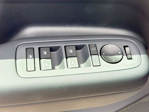 New 2026 Hyundai Santa Fe SE FWD image 17