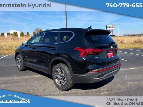 Used 2023 Hyundai Santa Fe SE image 5