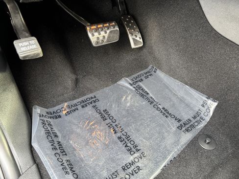 Used 2025 Dodge Durango SRT Hellcat w/ Black Package image 19